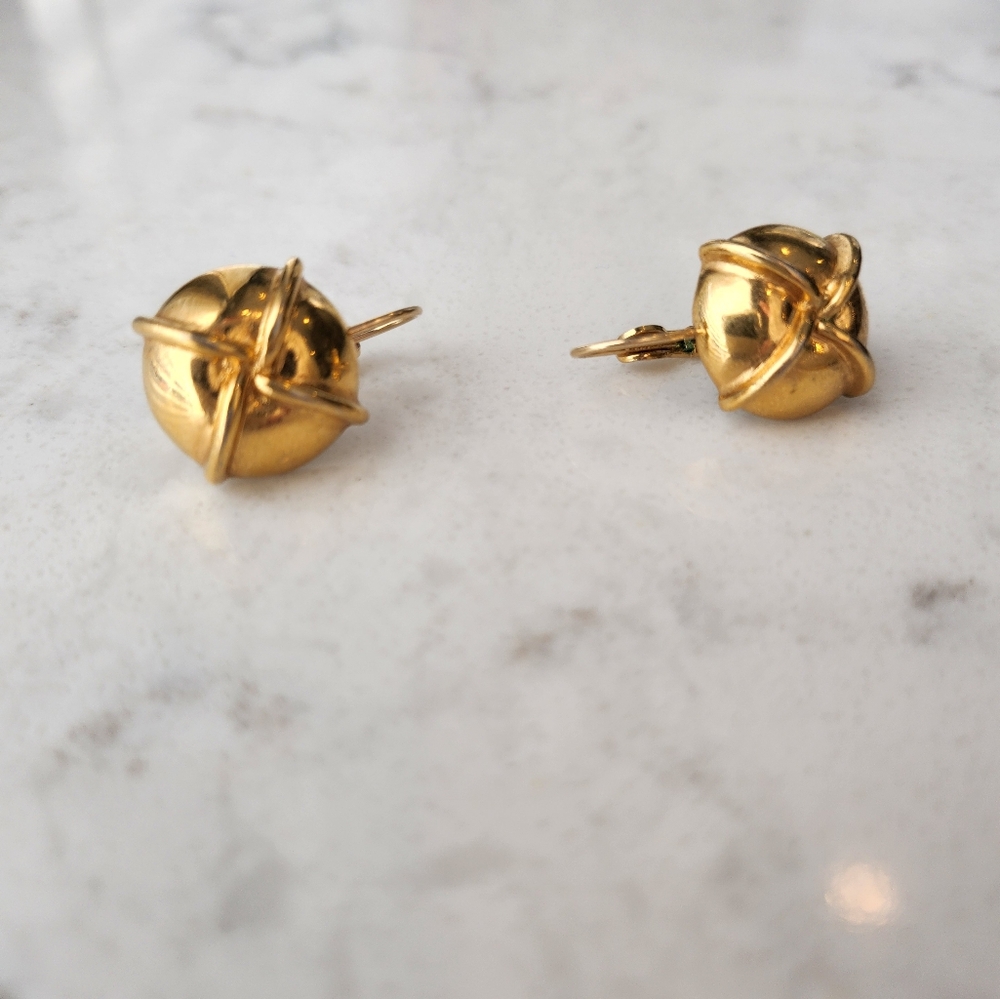 Vintage Monet Gold Tone Clip on Round Chunky Costume Earrings